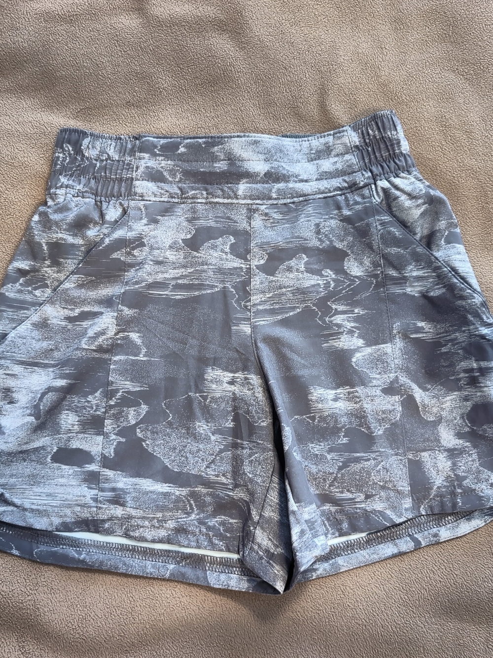 Women's Columbia Gray Athletic Shorts XS